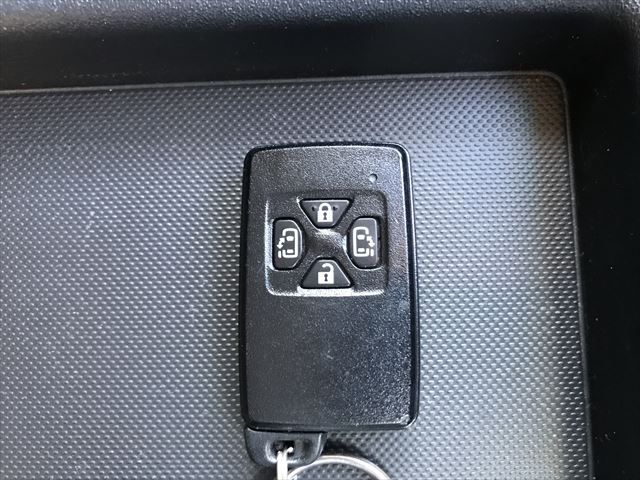 Toyota VELLFIRE 2010-11 193569-26