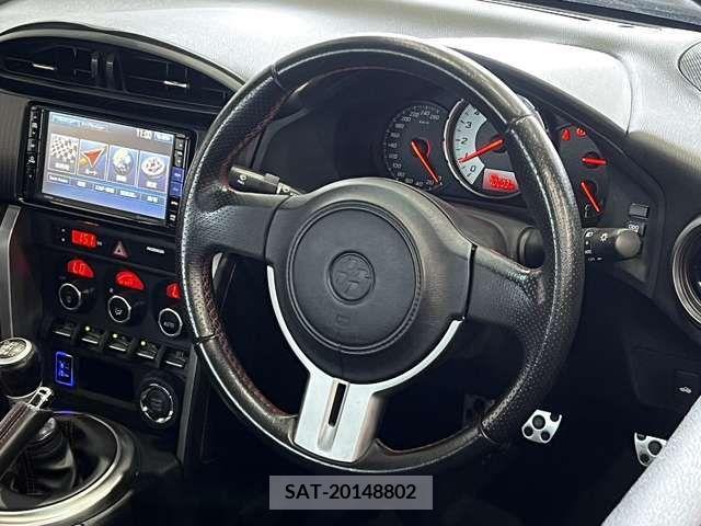 Toyota 86 2013-04 343689-17