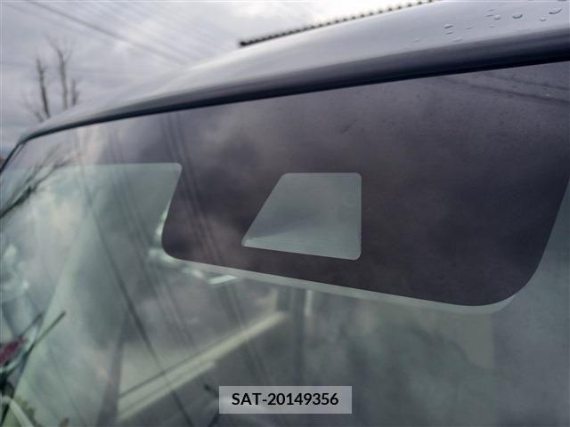 Honda N BOX 2019-04 226762-7