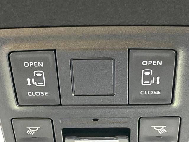 Toyota VOXY HYBRID 2022-09 25165-5