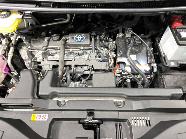 Toyota VOXY HYBRID 2022-09 25165-18