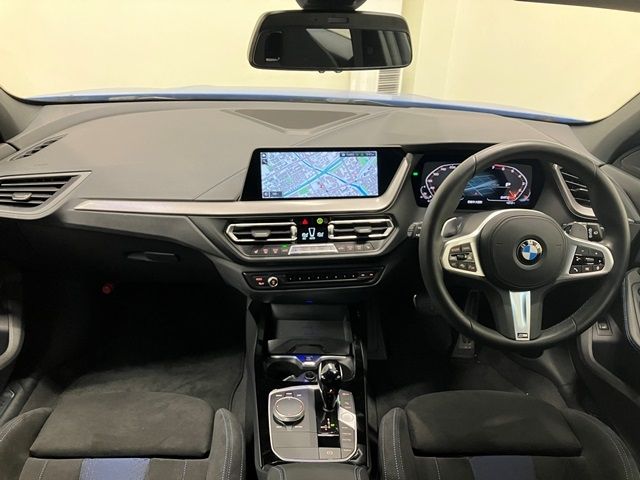 Bmw 1 SERIES 2023-03 23228-4