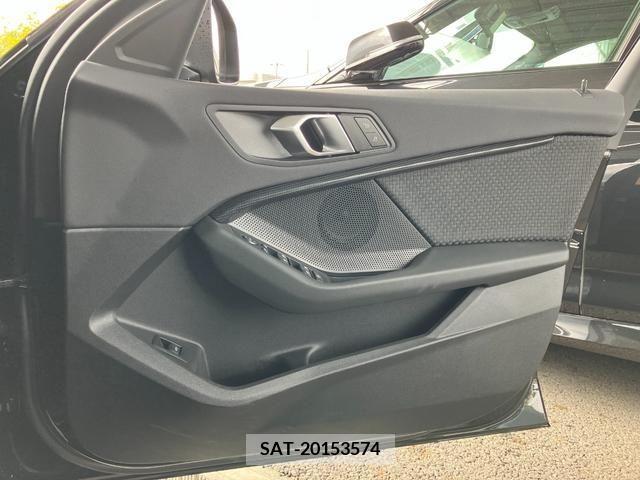 Bmw 1 SERIES 2023-09 235636-18