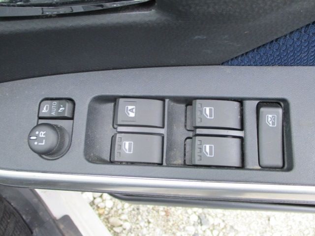 Toyota TANK 2017-09 4917-14
