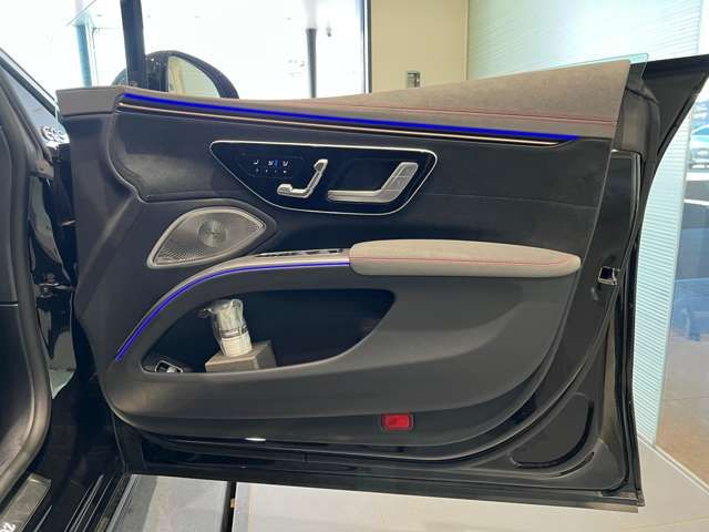 Mercedes Benz EQS 2022-09 28748-5