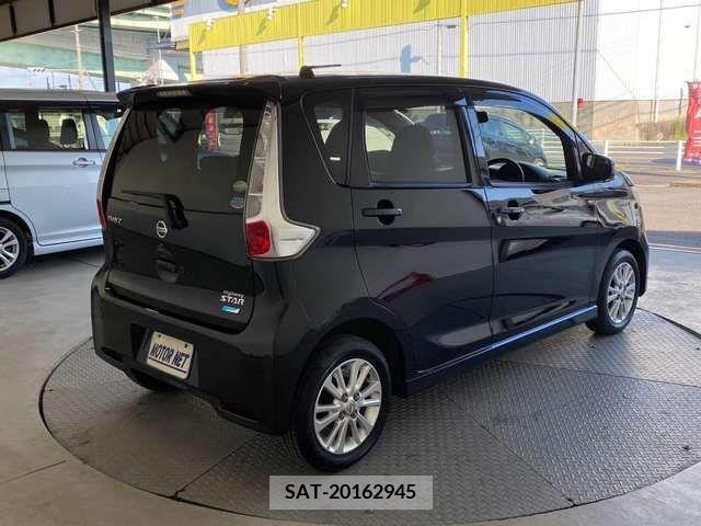 Nissan DAYZ 2013-07 358980-17