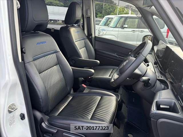 Nissan SERENA 2023-08 384910-15