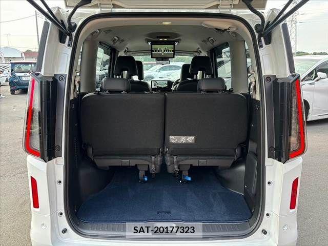 Nissan SERENA 2023-08 384910-18