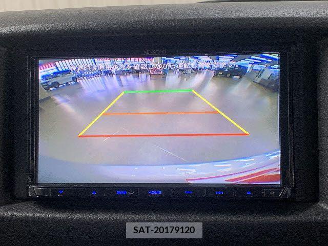Nissan NV350 Caravan 2019-04 385877-5