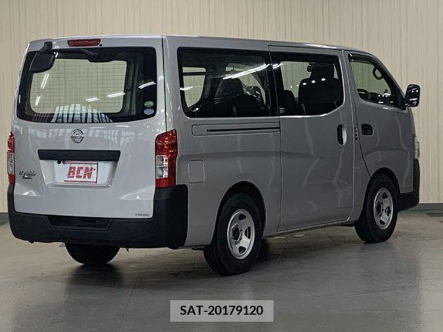 Nissan NV350 Caravan 2019-04 385877-2