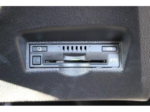 Toyota PRIUS 2017-04 187858-16