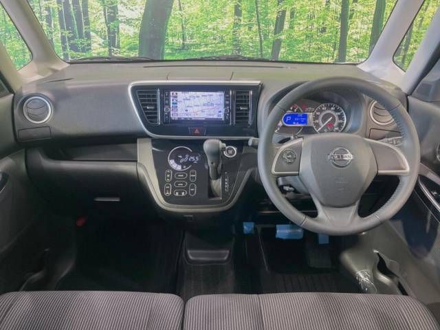 Nissan DAYZ ROOX 2018-10 24133-1