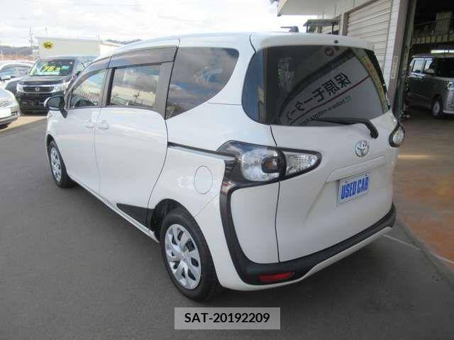 Toyota SIENTA 2018-08 225438-16