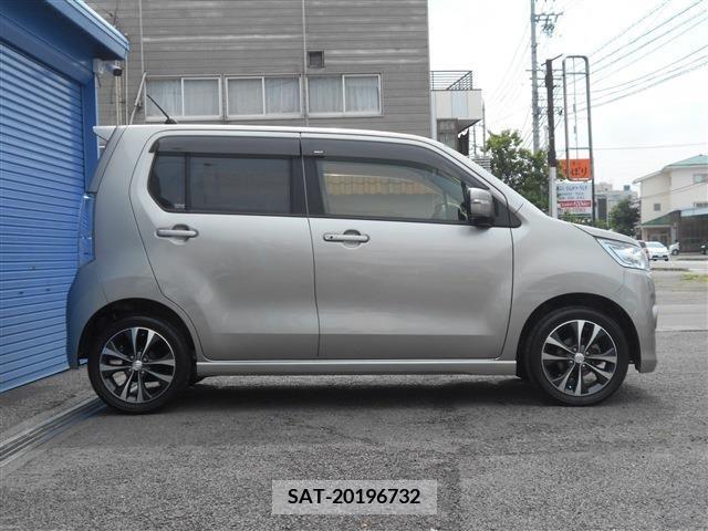 Suzuki WAGON R 2015-09 327587-4