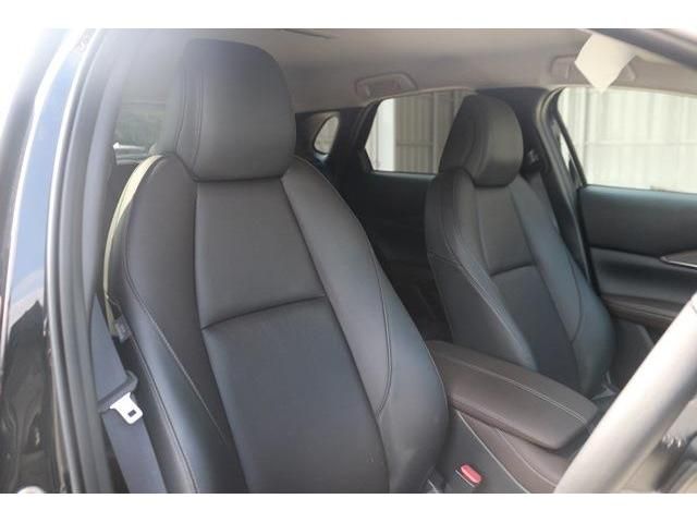 Mazda CX-30 2020-01 17590-10