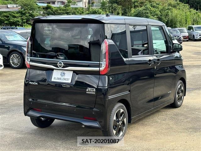 Nissan ROOX 2022-07 354743-11