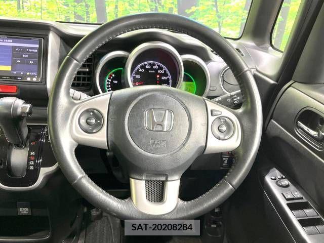 Honda N BOX 2014-03 278781-11