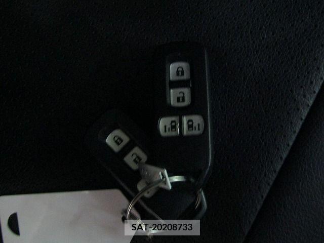 Honda N BOX CUSTOM 2015-01 298079-11