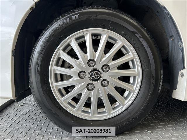 Toyota VOXY HYBRID 2014-07 381749-16