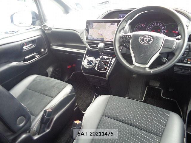 Toyota VOXY 2021-02 394970-9