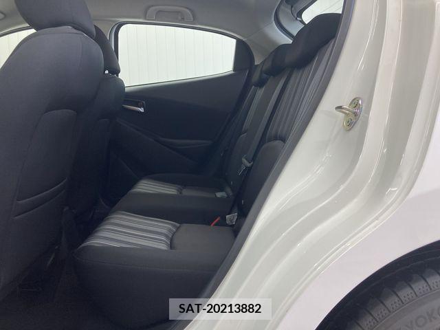 Mazda MAZDA2 2021-08 276391-27