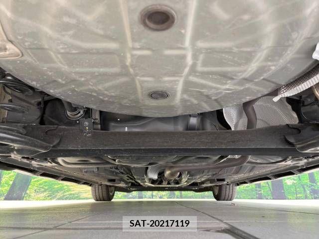 Nissan NOTE 2019-05 279908-19