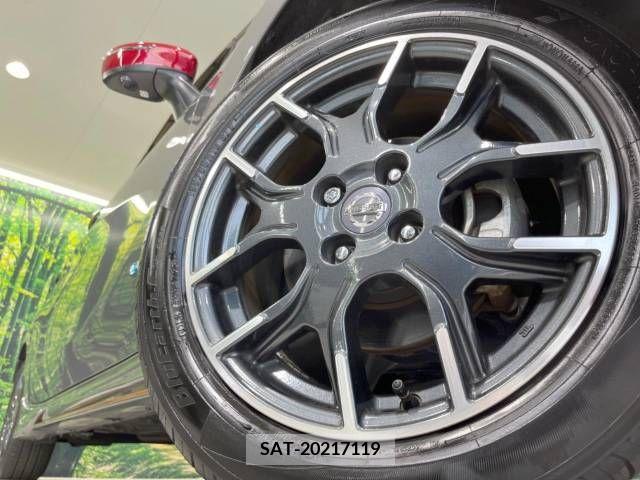 Nissan NOTE 2019-05 279908-13