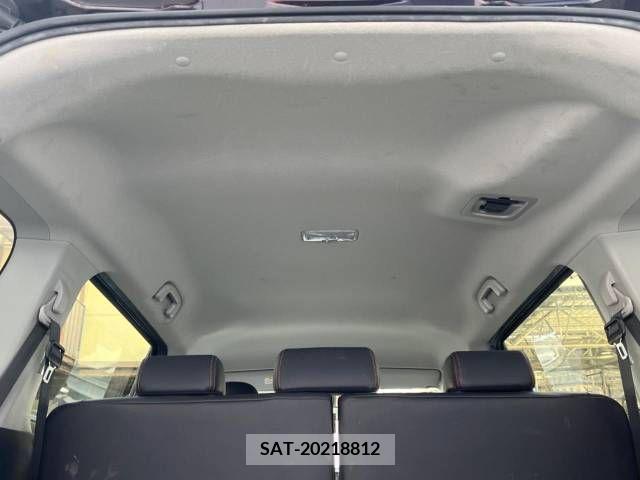 Toyota SIENTA 2018-07 251633-16