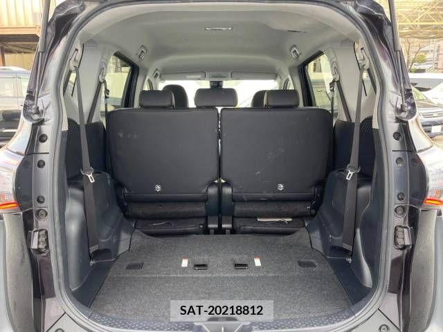 Toyota SIENTA 2018-07 251633-15