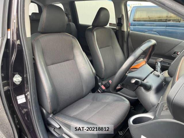 Toyota SIENTA 2018-07 251633-12