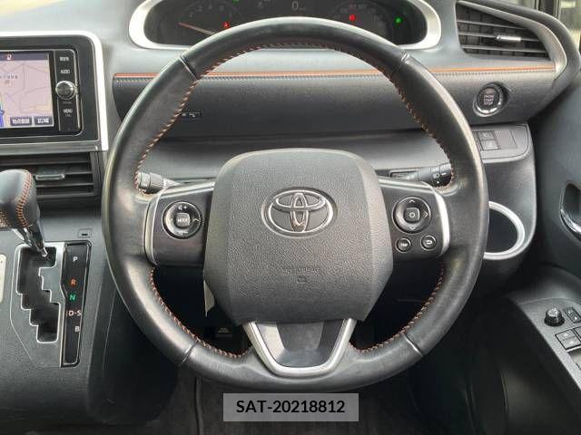 Toyota SIENTA 2018-07 251633-2