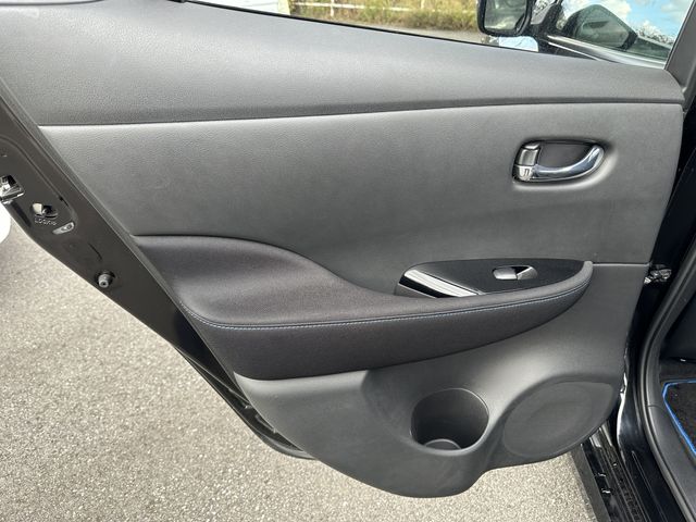 Nissan LEAF 2018-09 195989-20