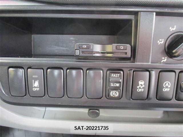 Hino DUTRO 2017-09 296733-27