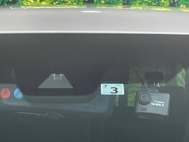 Toyota VELLFIRE 2022-03 184348-2