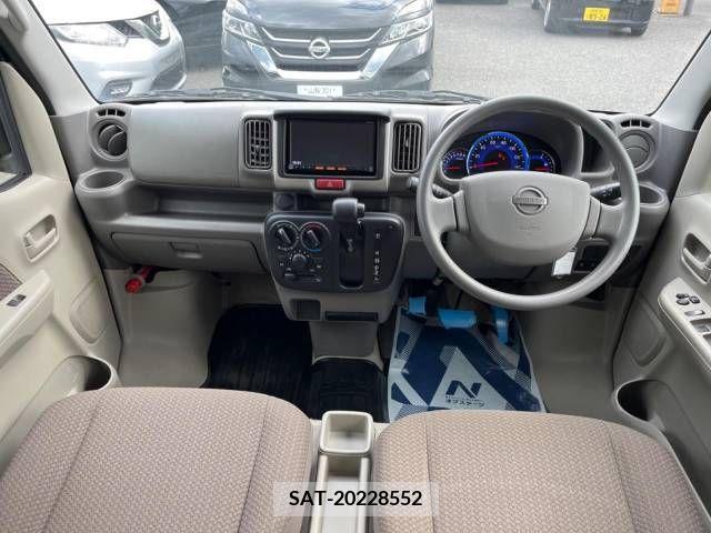 Nissan CLIPPER 2018-05 281161-1