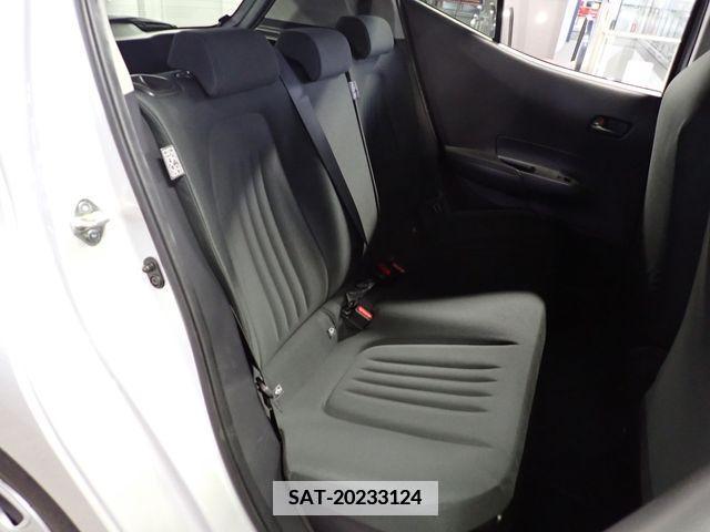 Toyota AQUA 2022-02 340574-12