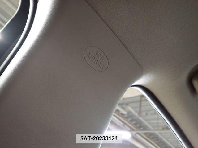 Toyota AQUA 2022-02 340574-23
