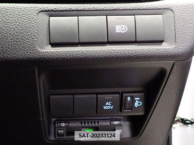 Toyota AQUA 2022-02 340574-21