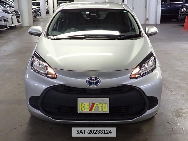 Toyota AQUA 2022-02 340574-4
