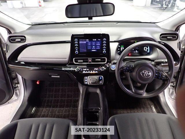 Toyota AQUA 2022-02 340574-2