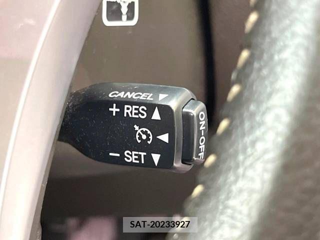 Toyota SAI 2014-03 219087-6