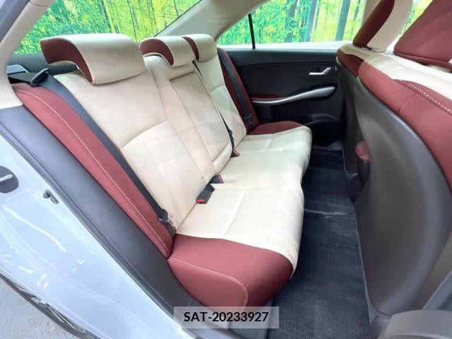 Toyota SAI 2014-03 219087-9