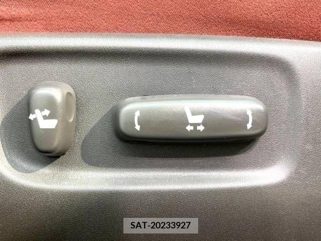 Toyota SAI 2014-03 219087-4