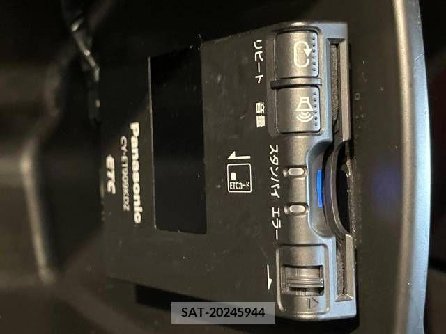 Suzuki SWIFT 2022-06 374362-6