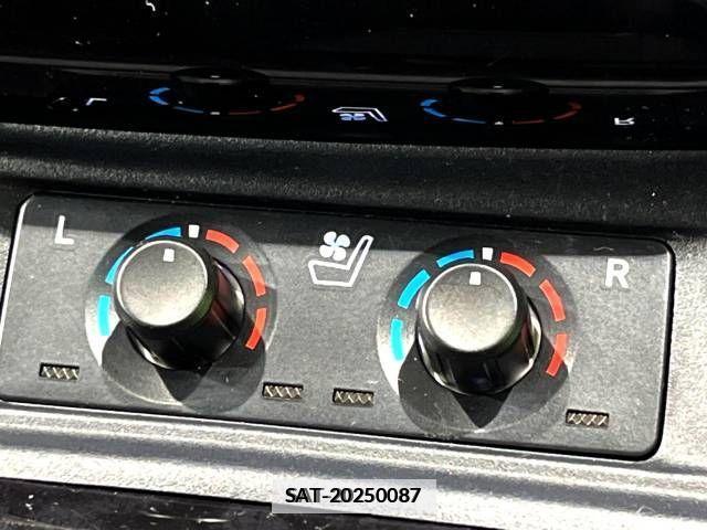 Toyota ALPHARD 2022-09 259190-7