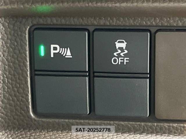 Honda N BOX 2022-12 333897-5