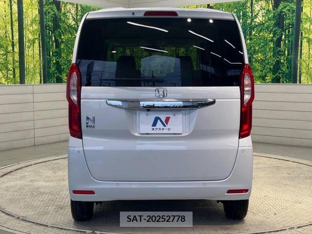 Honda N BOX 2022-12 333897-15