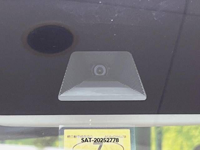 Honda N BOX 2022-12 333897-3
