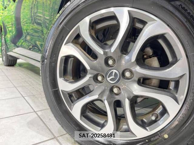 Mazda DEMIO 2015-11 301939-13