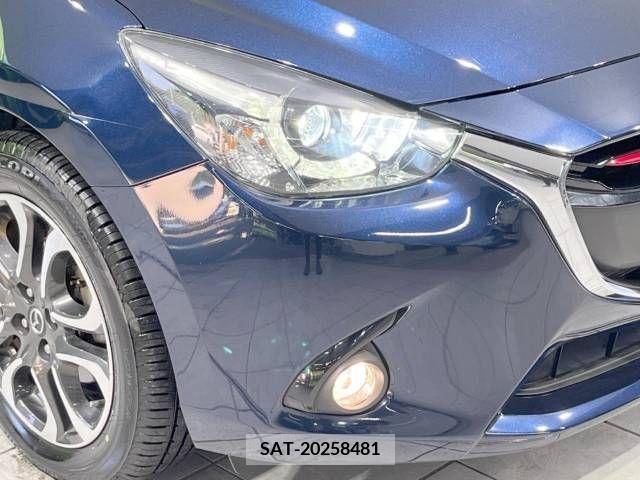 Mazda DEMIO 2015-11 301939-12